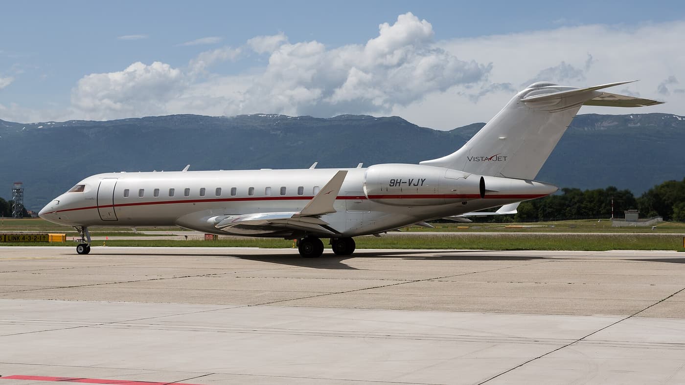 Bombardier Global 6000 — Heavy / Ultra-Long-Range Jet