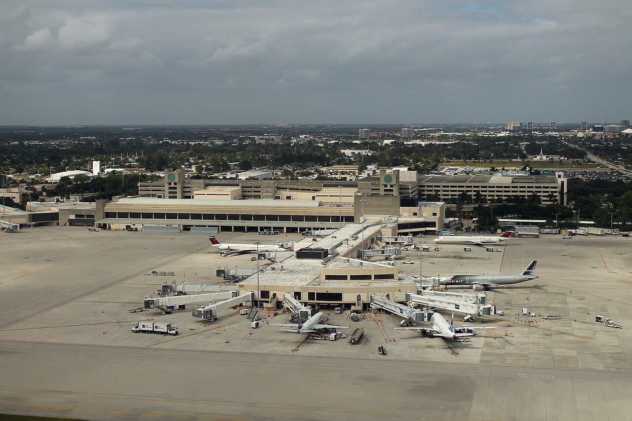 Palm Beach International Airport, West Palm Beach, FL — private terminal